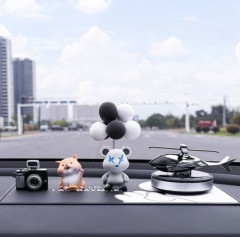 汽车装饰车内内饰饰品小摆件新款中控台网红女士男士模型可爱车上